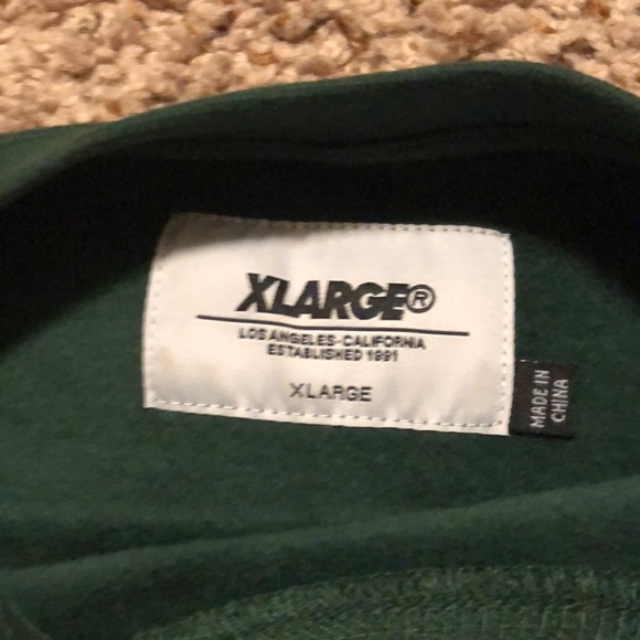 Xlarge Crewneck - Picture 2 of 2